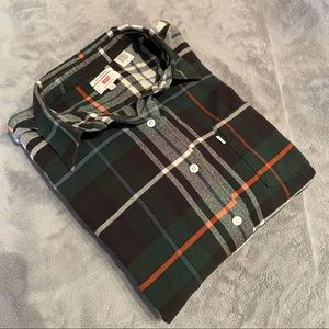 NWOT Levis Boyfriend Oversized Flannel Women’s L